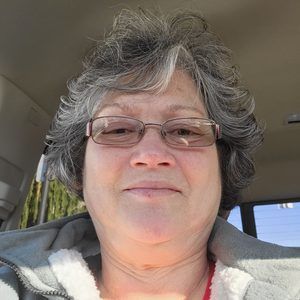 Meet your Posher, Debbie